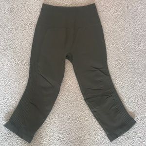 Lululemon Cropped Army Green Leggings